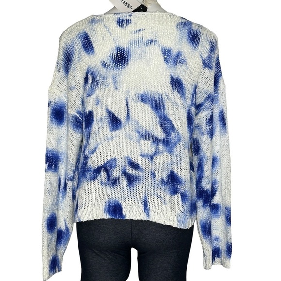 Lumiere Urban Outfitters white blue tie dye sweater NWT large - Picture 5 of 6